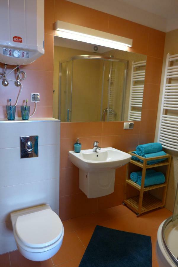 4 Seasons Apartment กอสเชียลิสกอ ภายนอก รูปภาพ